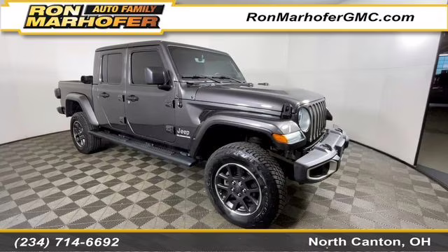 2021 Granite Crystal Metallic Clearcoat Jeep Gladiator Overland 4X4 Truck
