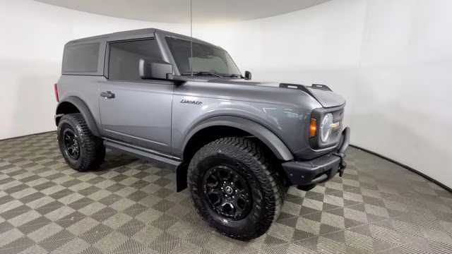 2021 Gray Metallic Ford Bronco Base 4X4 SUV