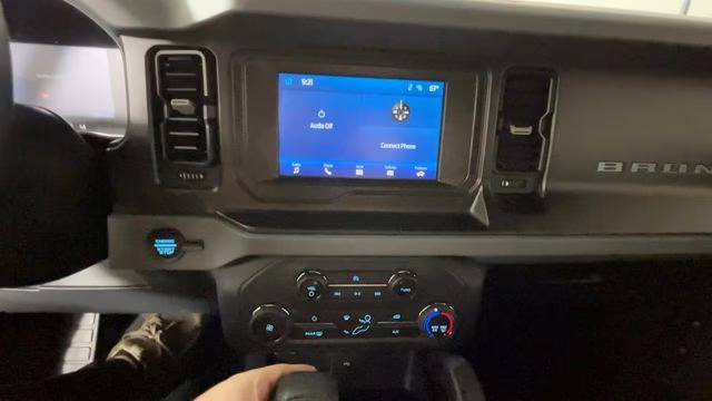2021 Gray Metallic Ford Bronco Base 4X4 SUV