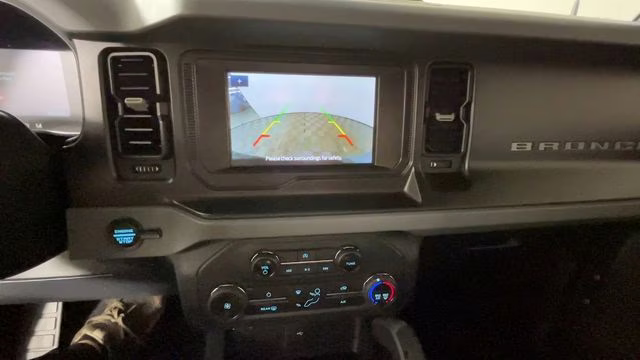 2021 Gray Metallic Ford Bronco Base 4X4 SUV