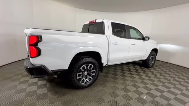 2024 Summit White Chevrolet Colorado Z71 4X4 Truck