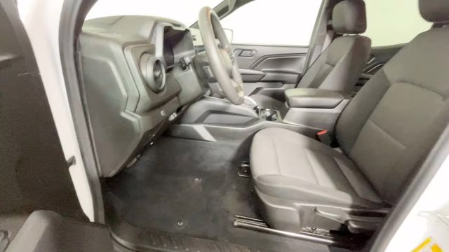 2025 Summit White Chevrolet Colorado Trail Boss 4X4 Truck