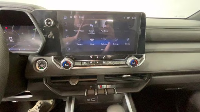 2025 Summit White Chevrolet Colorado Trail Boss 4X4 Truck