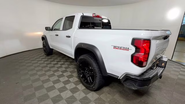 2025 Summit White Chevrolet Colorado Trail Boss 4X4 Truck