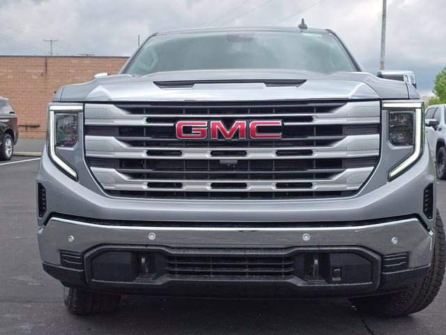 2026 Sterling Metallic GMC Sierra 1500 SLE 4X4 Truck