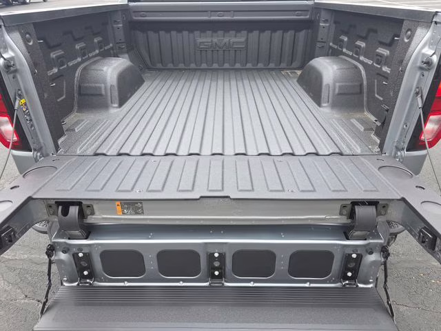 2026 Sterling Metallic GMC Sierra 1500 SLE 4X4 Truck