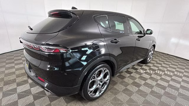 2024 Alfa Black Alfa Romeo Tonale Veloce AWD SUV