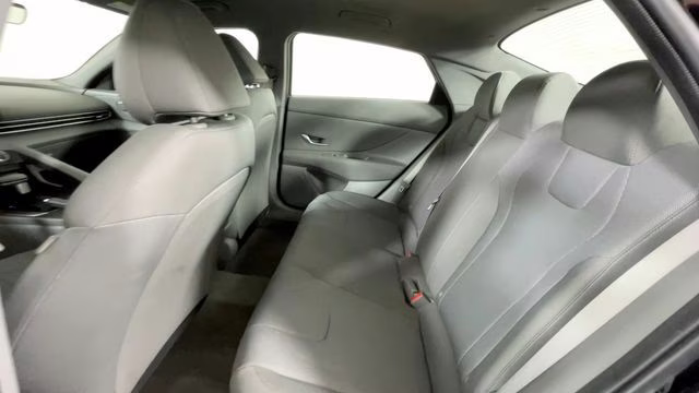 2023 Onyx Black Hyundai Elantra SE FWD Sedan