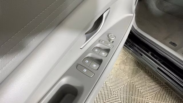 2023 Onyx Black Hyundai Elantra SE FWD Sedan