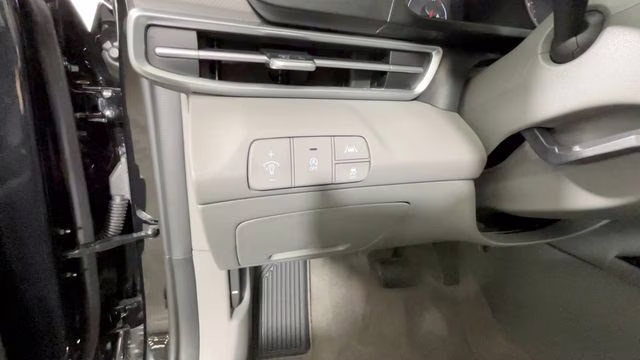 2023 Onyx Black Hyundai Elantra SE FWD Sedan