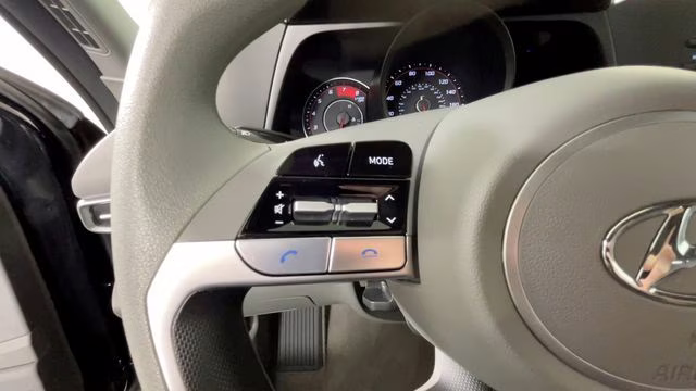 2023 Onyx Black Hyundai Elantra SE FWD Sedan