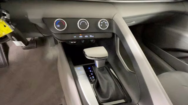 2023 Onyx Black Hyundai Elantra SE FWD Sedan