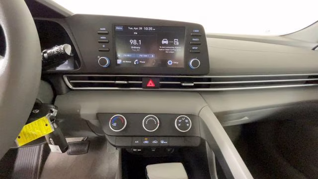 2023 Onyx Black Hyundai Elantra SE FWD Sedan