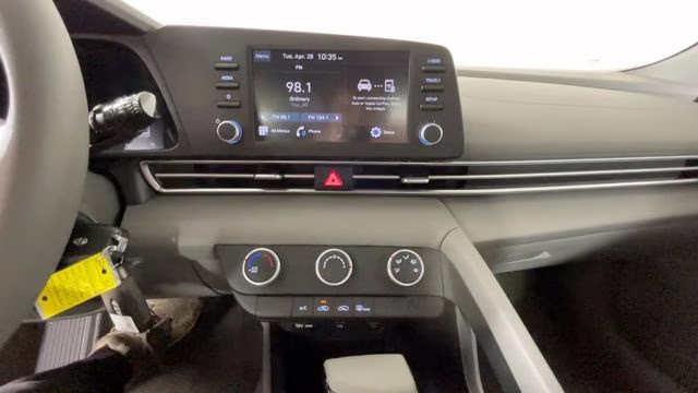 2023 Onyx Black Hyundai Elantra SE FWD Sedan