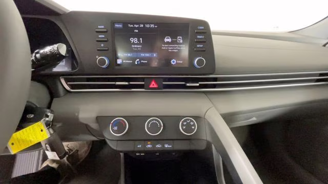 2023 Onyx Black Hyundai Elantra SE FWD Sedan