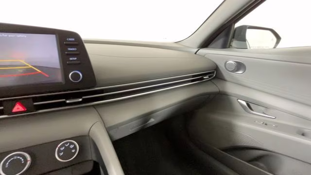 2023 Onyx Black Hyundai Elantra SE FWD Sedan