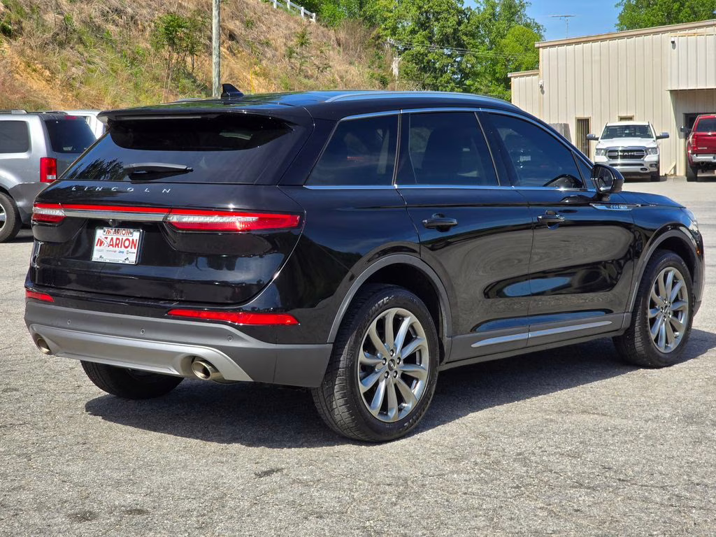 2022 Black Metallic Lincoln Corsair Standard FWD SUV