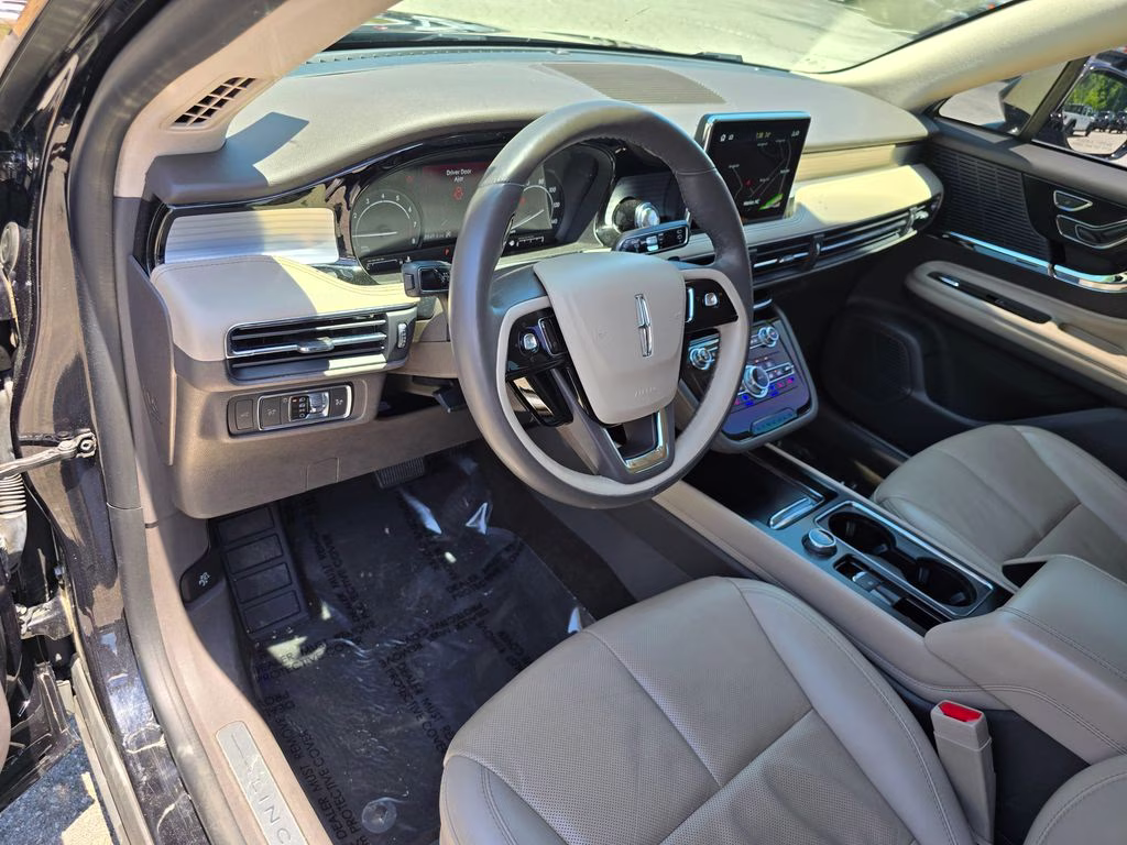 2022 Black Metallic Lincoln Corsair Standard FWD SUV