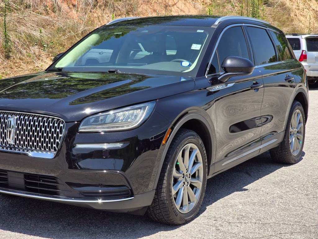 2022 Black Metallic Lincoln Corsair Standard FWD SUV