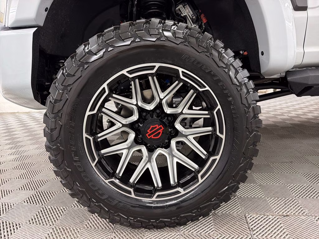 2026 AVALANCHE Ford Super Duty F-250 SRW Lariat Harley Davidson 4X4 Truck