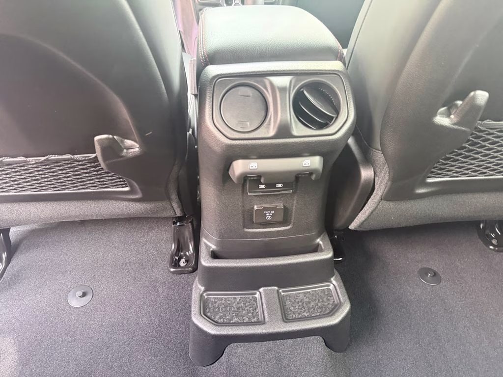 2026 Anvil Clear Coat Jeep Wrangler Rubicon X 4X4 SUV