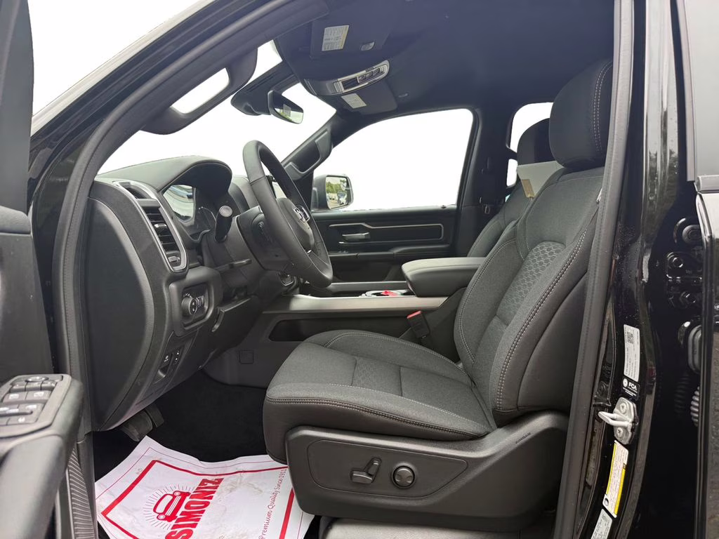 2026 Diamond Black Crystal Pearlcoat Ram 1500 Big Horn/Lone Star RWD Truck