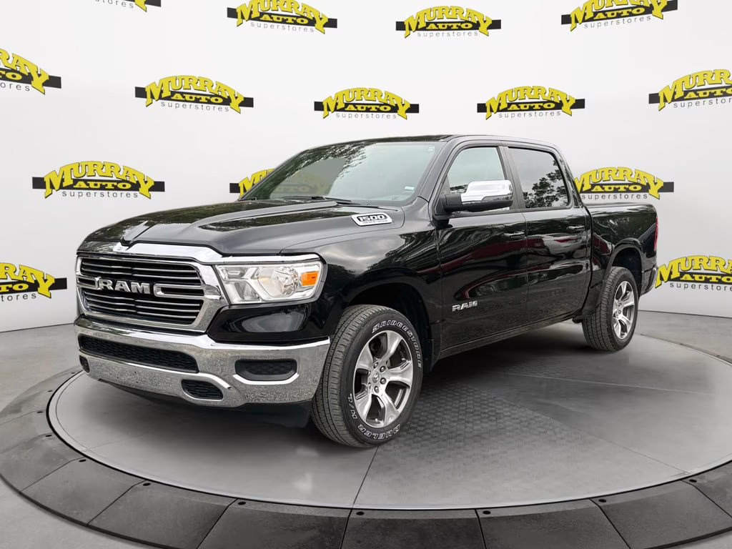 2024 Diamond Black Crystal Pearlcoat Ram 1500 Laramie RWD Truck