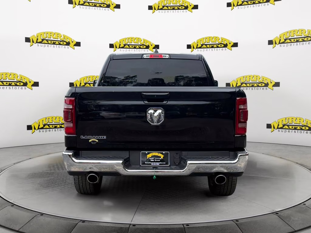 2024 Diamond Black Crystal Pearlcoat Ram 1500 Laramie RWD Truck