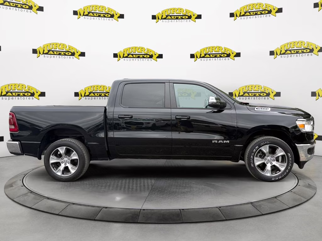 2024 Diamond Black Crystal Pearlcoat Ram 1500 Laramie RWD Truck