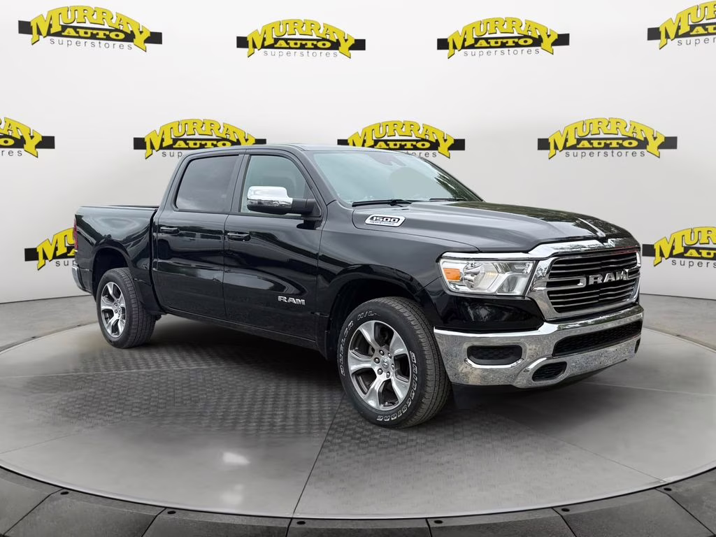 2024 Diamond Black Crystal Pearlcoat Ram 1500 Laramie RWD Truck