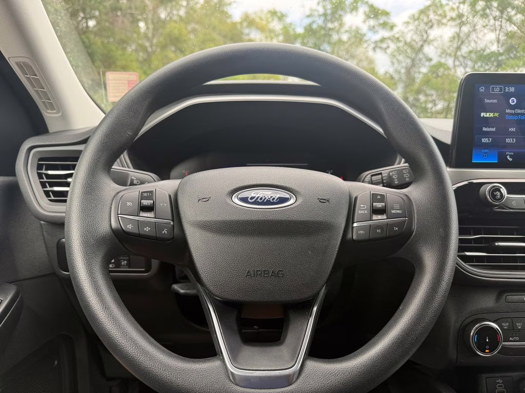 2025 Gray Metallic Ford Escape Active FWD SUV