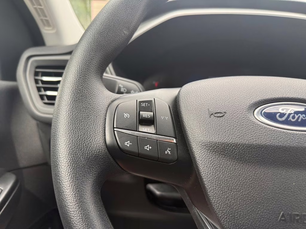 2025 Gray Metallic Ford Escape Active FWD SUV