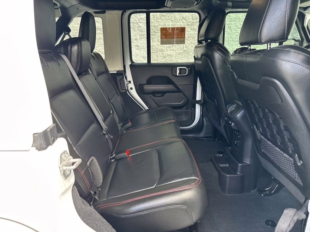 2022 Bright White Clearcoat Jeep Wrangler Unlimited Rubicon 4X4 SUV