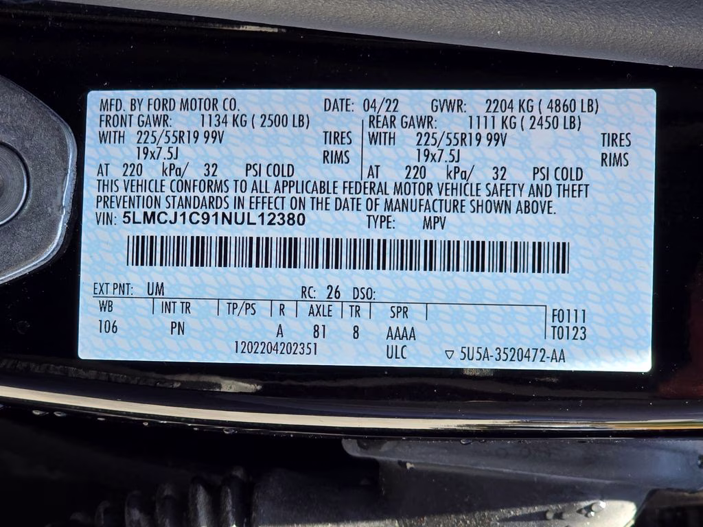 2022 Black Metallic Lincoln Corsair Standard FWD SUV
