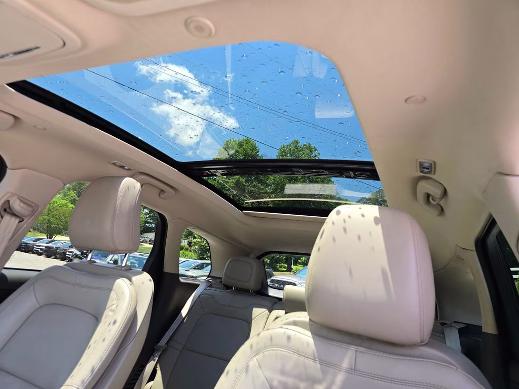 2022 Black Metallic Lincoln Corsair Standard FWD SUV