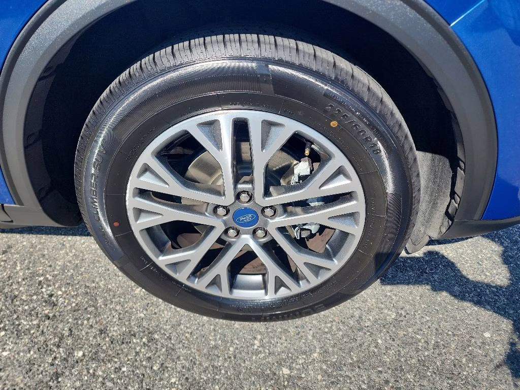 2022 Blue Ford Escape SEL AWD SUV