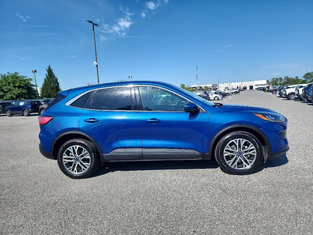 2022 Blue Ford Escape SEL AWD SUV
