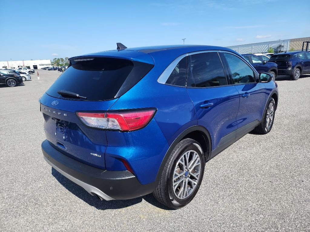 2022 Blue Ford Escape SEL AWD SUV