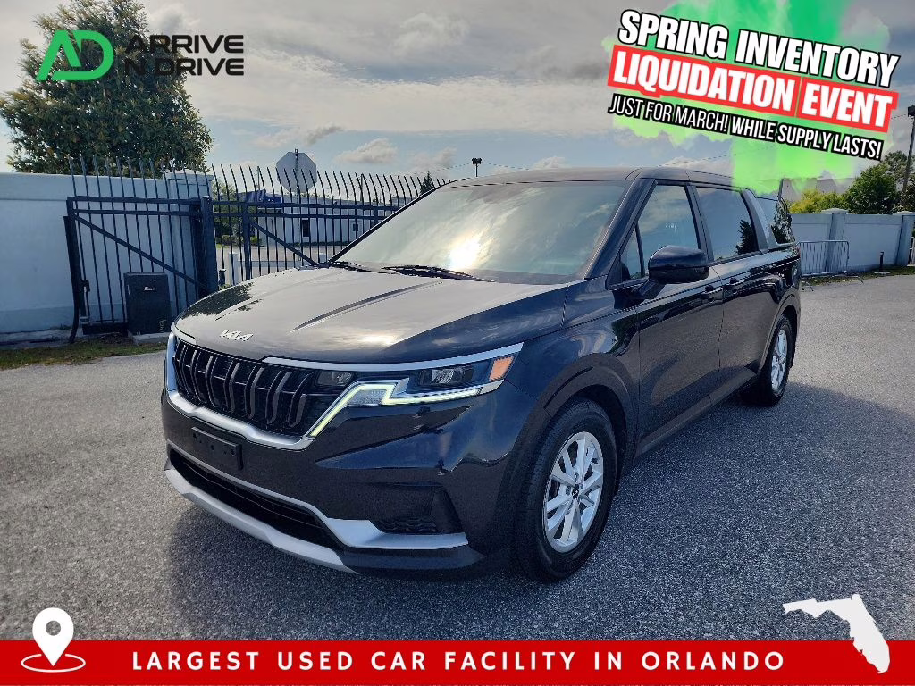 2022 Kia Carnival LX