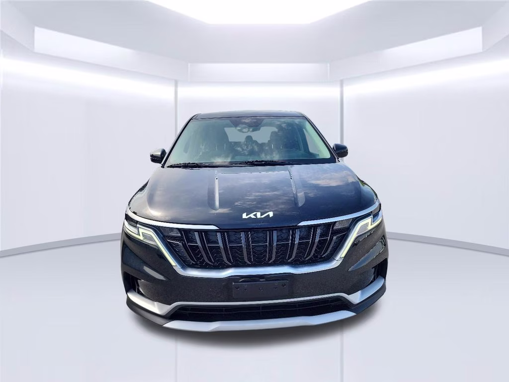 2022 Black Kia Carnival LX FWD Van