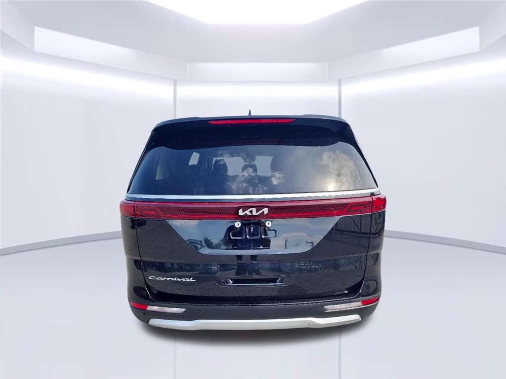 2022 Black Kia Carnival LX FWD Van