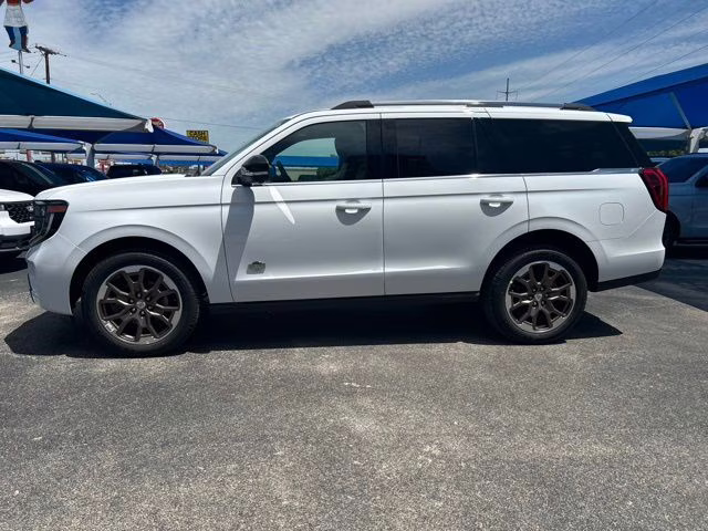 2026 Oxford White Ford Expedition King Ranch 4X4 SUV