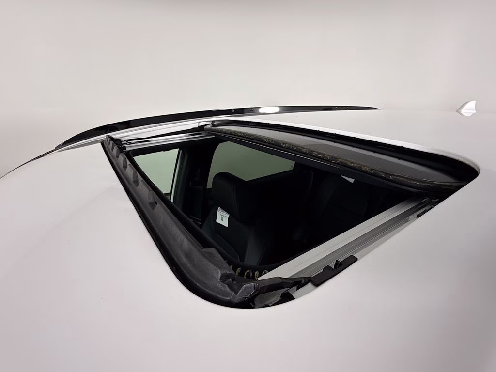 2026 Platinum White Pearl Honda CR-V Hybrid Sport-L FWD SUV