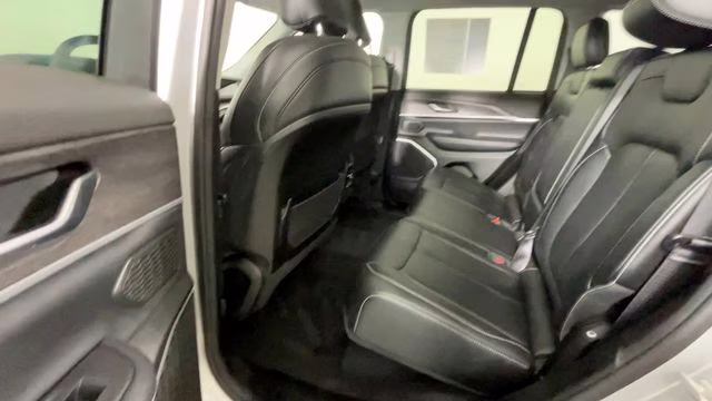 2022 Silver Zynith Jeep Grand Cherokee 4xe 4X4 SUV