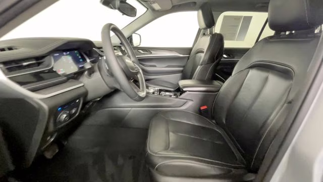 2022 Silver Zynith Jeep Grand Cherokee 4xe 4X4 SUV