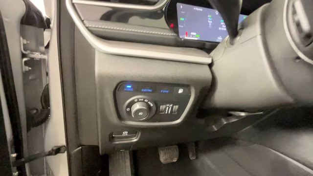 2022 Silver Zynith Jeep Grand Cherokee 4xe 4X4 SUV