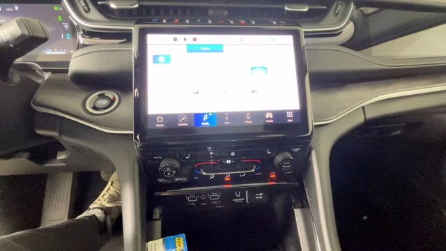 2022 Silver Zynith Jeep Grand Cherokee 4xe 4X4 SUV
