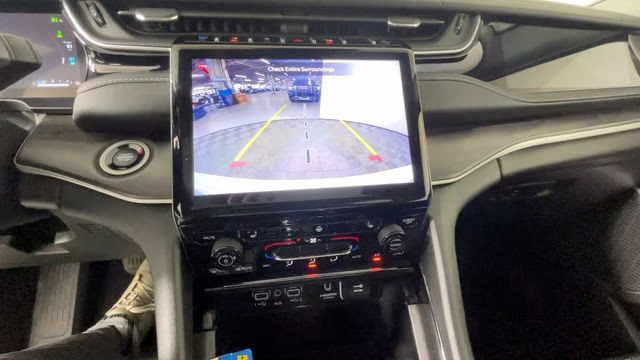2022 Silver Zynith Jeep Grand Cherokee 4xe 4X4 SUV