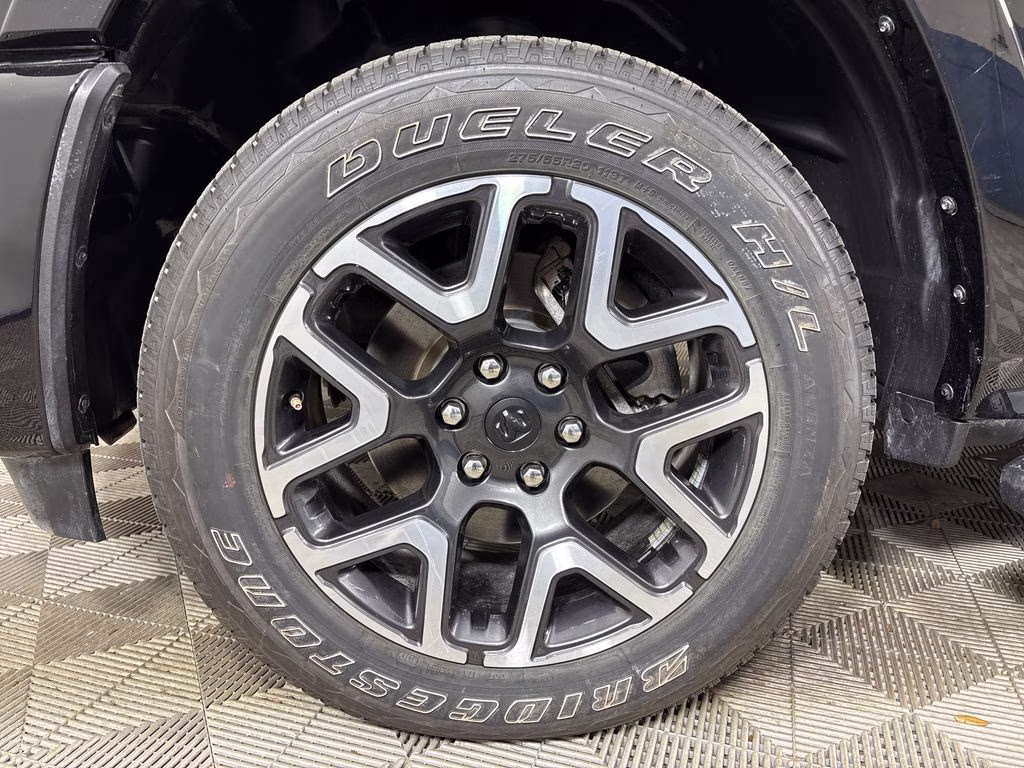 2026 Diamond Black Crystal Pearlcoat Ram 1500 Laramie 4X4 Truck