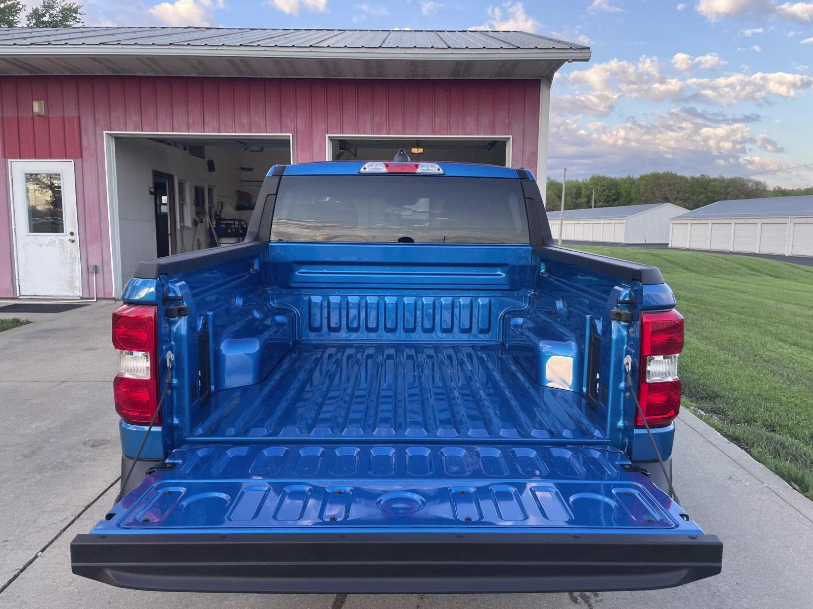 2026 BLUE Ford Maverick XL AWD Truck